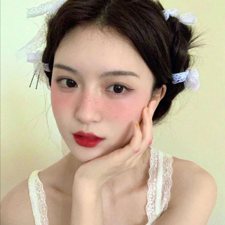 阿南敦子（饰 久保太太） - 院线新片抢先在线观看 - 小程序看剧